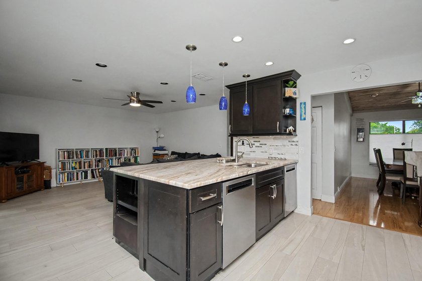 Florida living at its finest in the highly desirable Thornhill - photo 20
