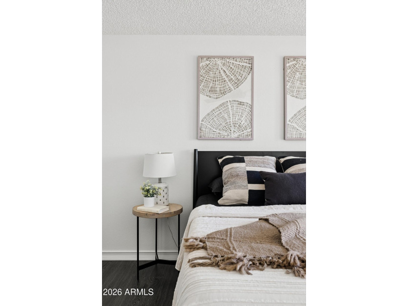 Welcome to this beautifully updated 2 bedroom, 2 bathroom - photo 21