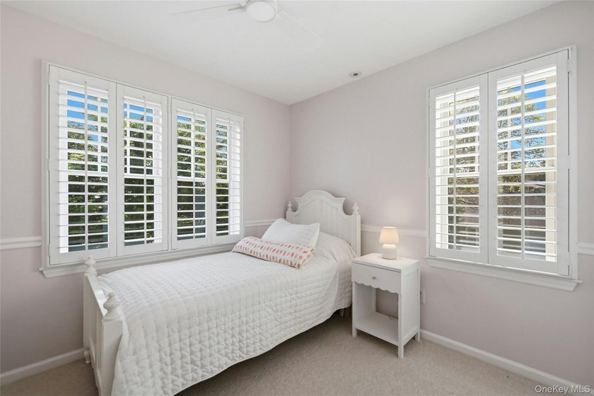 From the moment you arrive, the classic Colonial charm draws you - photo 23