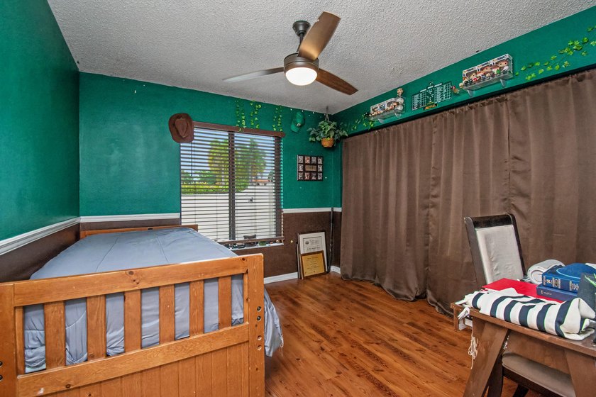 Florida living at its finest in the highly desirable Thornhill - photo 43