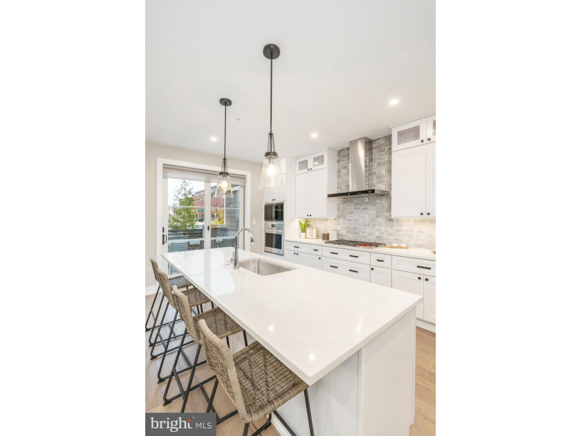Welcome to The Enclave at Chestnut Hill, located in the heart of - photo 4