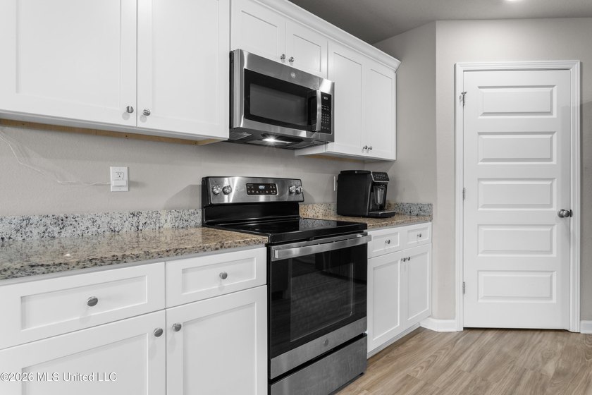 ASSUMABLE 4.25% RATE! The perfect home for a growing family in - photo 12