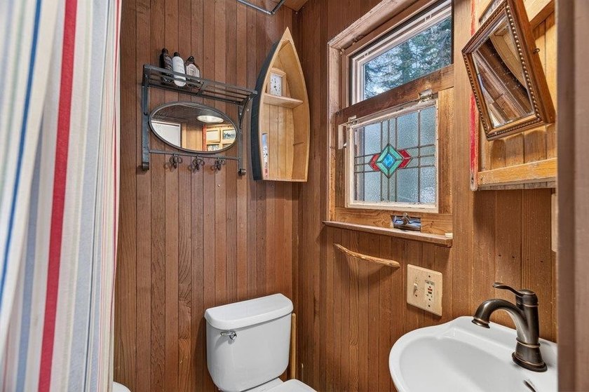 Exceedingly well-built and truly one of a kind, this charming - photo 13