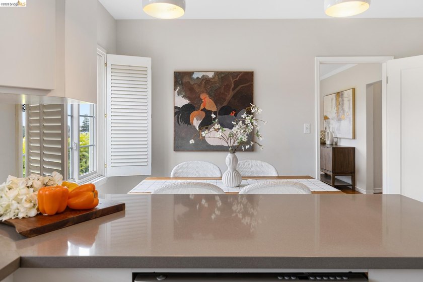 Welcome to this charming Crocker Traditional with character and - photo 24