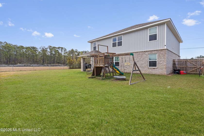 ASSUMABLE 4.25% RATE! The perfect home for a growing family in - photo 37