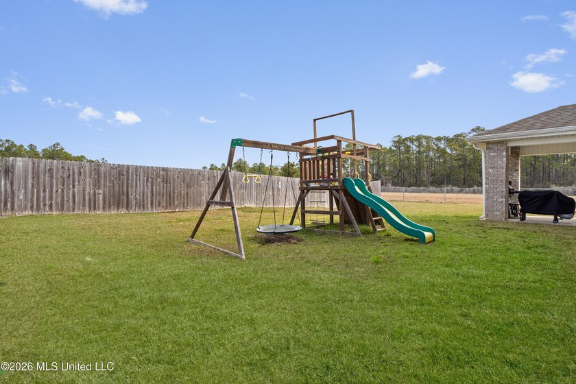 ASSUMABLE 4.25% RATE! The perfect home for a growing family in - photo 38