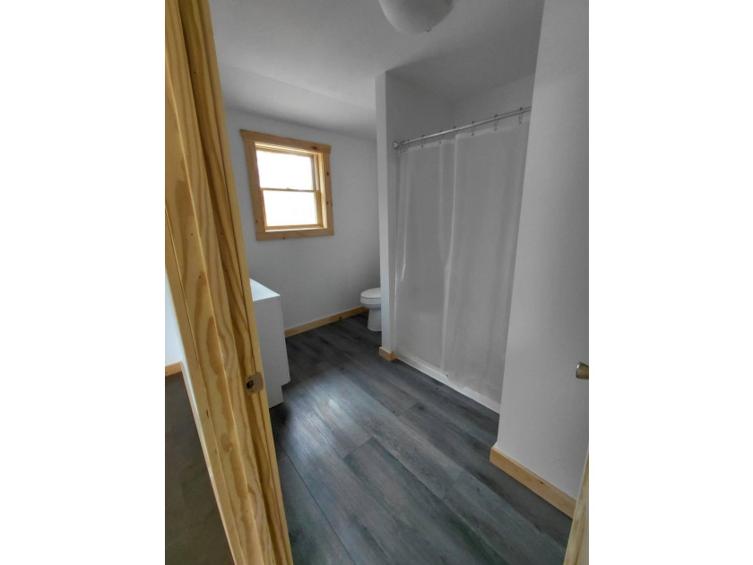 TAXES REDUCED!!!! Move right into this BRAND NEW home! Built - photo 17