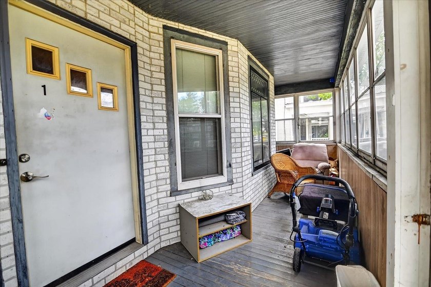 Rare opportunity for owner-occupants and investors alike!! This - photo 19