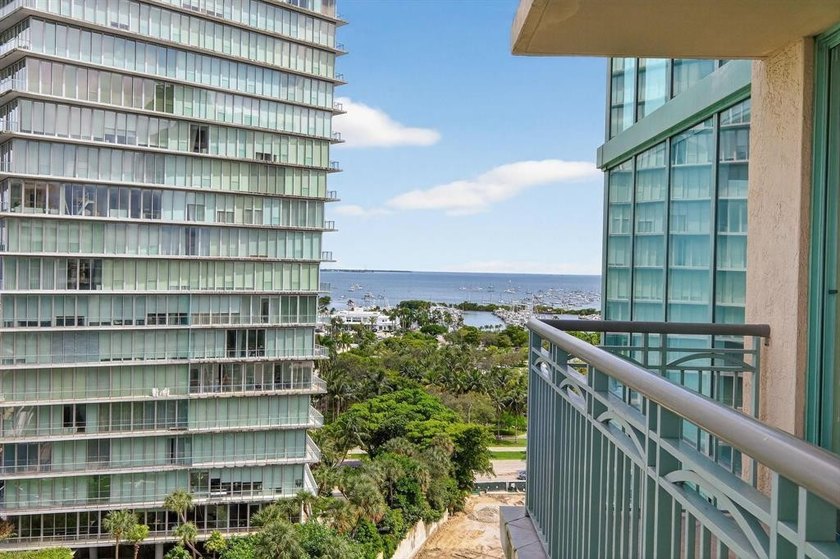 Fabulous 12th floor 1 bedroom 1.5 bath unit at Ritz-Carlton - photo 3