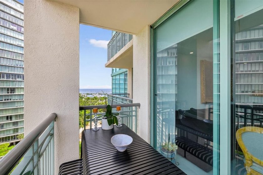 Fabulous 12th floor 1 bedroom 1.5 bath unit at Ritz-Carlton - photo 10