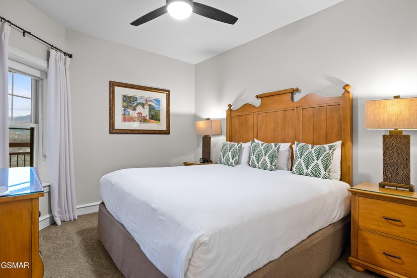 This 3 Bedroom/2 Bath Riverstone Unit has been recently - photo 8