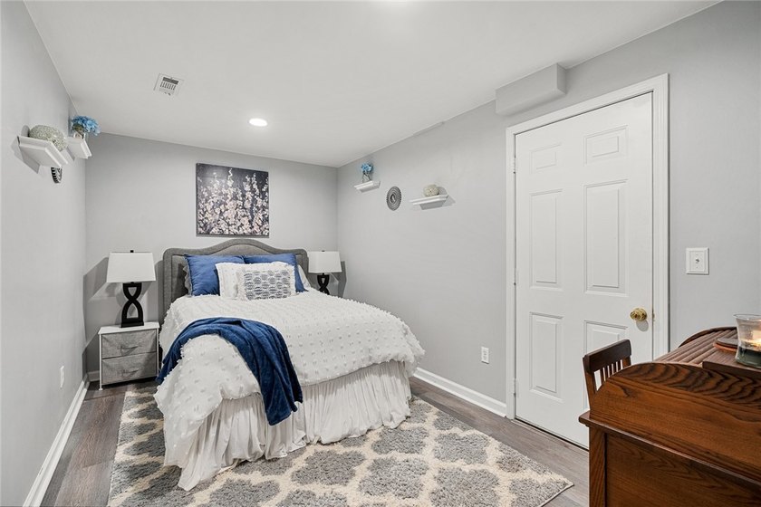 Nestled within the gated golf and lake community of Keowee Key - photo 33