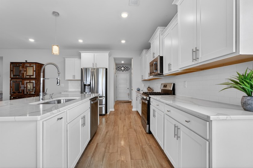 Welcome to 3045 Sistine St. in the desirable Bella Vita - photo 8
