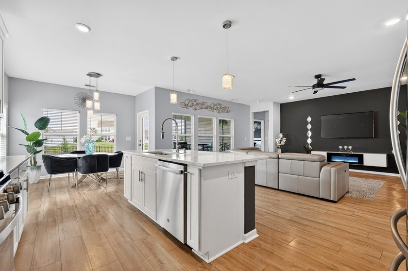 Welcome to 3045 Sistine St. in the desirable Bella Vita - photo 9