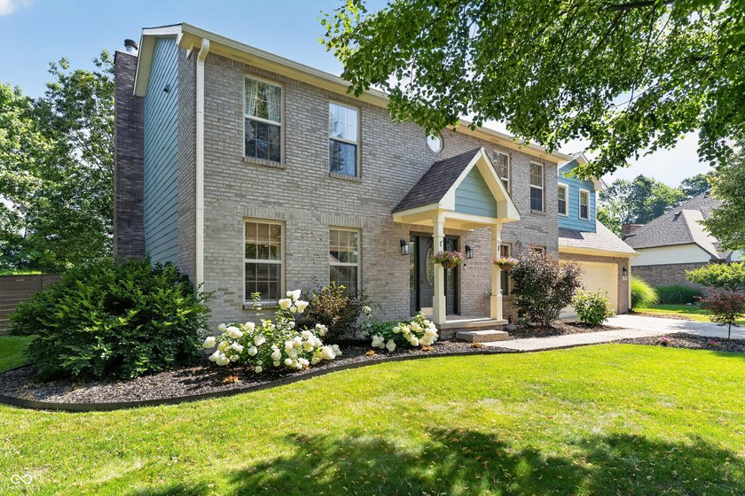 You won't want to miss this completely updated 4 bedroom 2.5 - photo 4