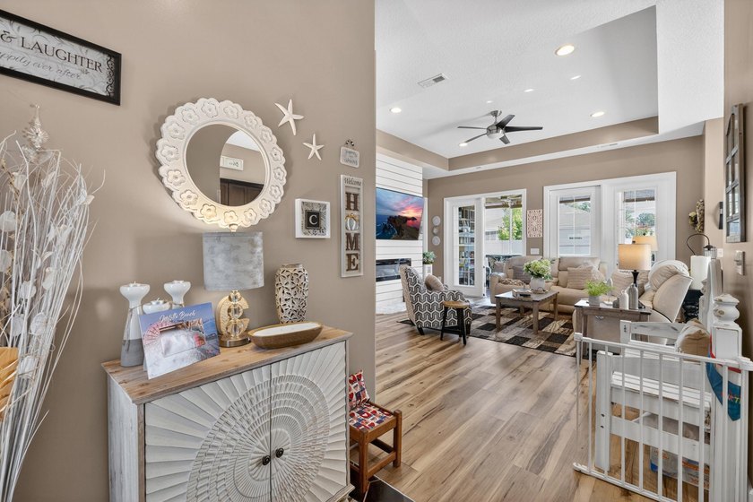 Discover the perfect blend of style, comfort, and outdoor living - photo 7