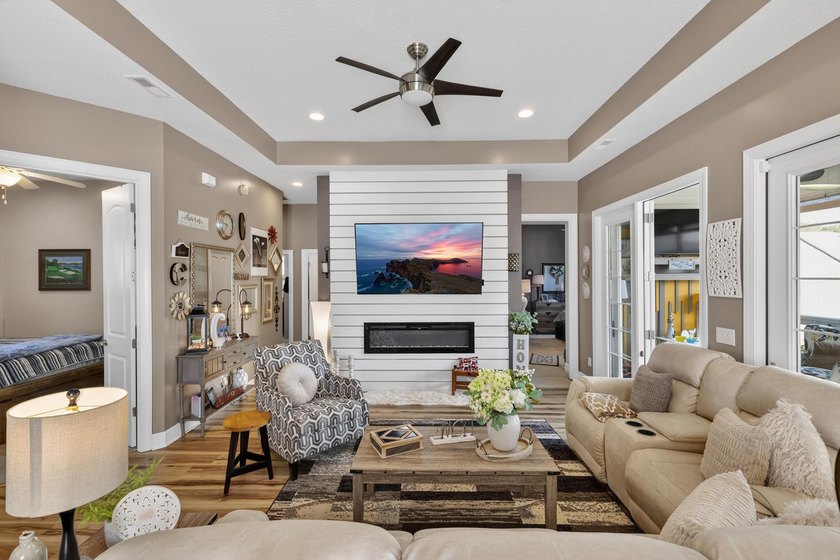 Discover the perfect blend of style, comfort, and outdoor living - photo 10