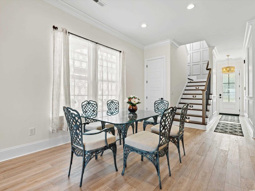 Located in the gated Ocean Villas at 67th community, home to - photo 14