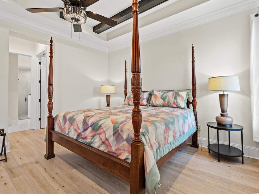 Located in the gated Ocean Villas at 67th community, home to - photo 16