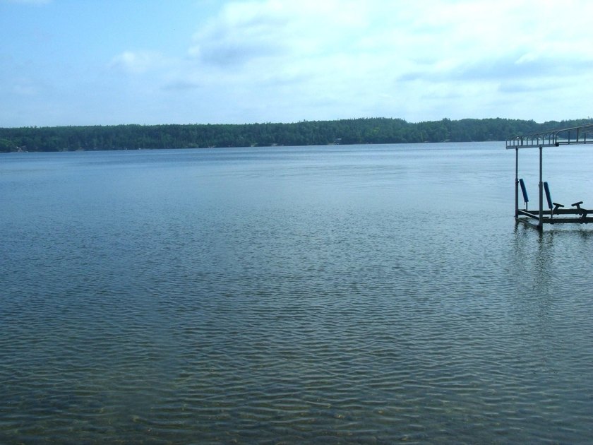 Experience the pinnacle of lakefront living with this stunning 3 - photo 30