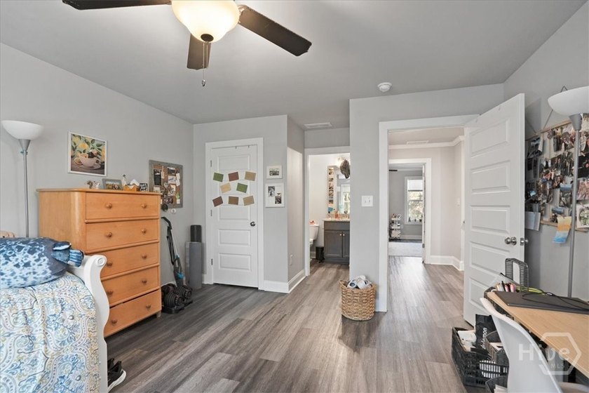 Stunning 4-bedroom, 4.5-bath, nearly new home just minutes from - photo 17