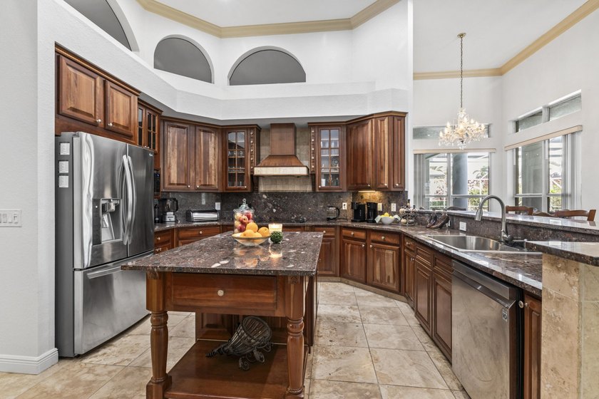 Welcome to this beautiful home located in the heart of - photo 21
