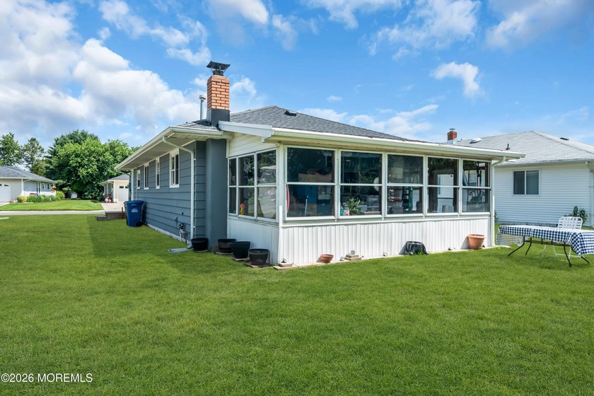 Welcome to this warm and inviting 2-bedroom, 1-bath home in the - photo 27
