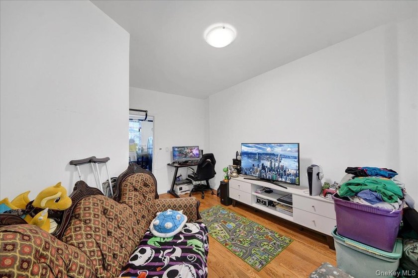 Well-maintained Bronx home offering spacious living, generous - photo 7