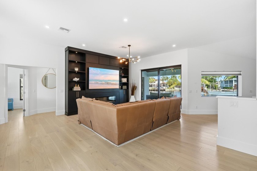 Exceptional Marco Island waterfront living with direct Gulf - photo 11