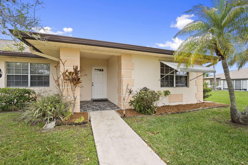 Aggressively priced end-unit waterfront condo offering serene - photo 2
