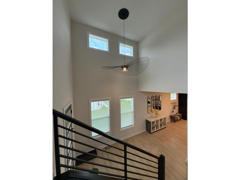 Welcome to this exceptional home in the highly sought-after - photo 6