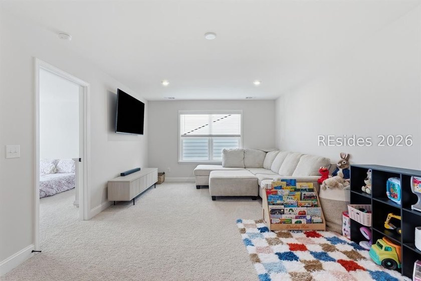 Better than new, move-in ready home in Malind Bluff Waterfront - photo 29