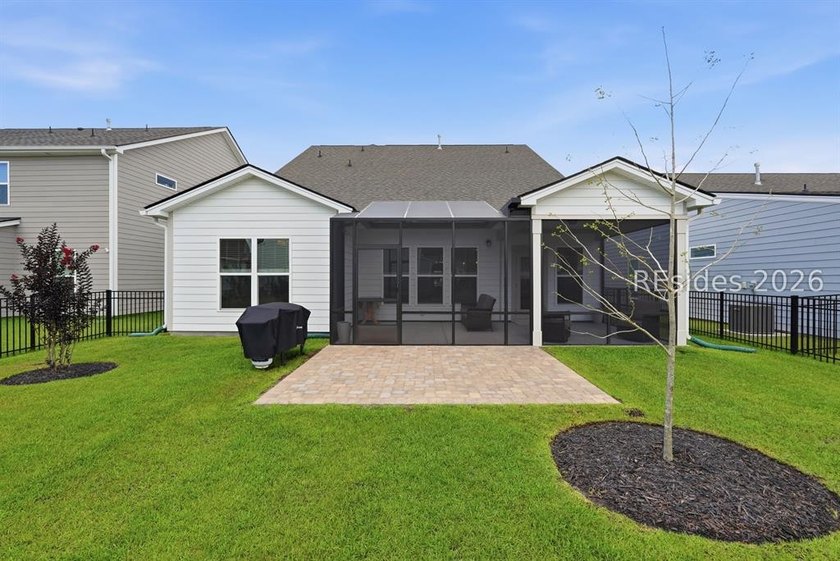 Better than new, move-in ready home in Malind Bluff Waterfront - photo 42