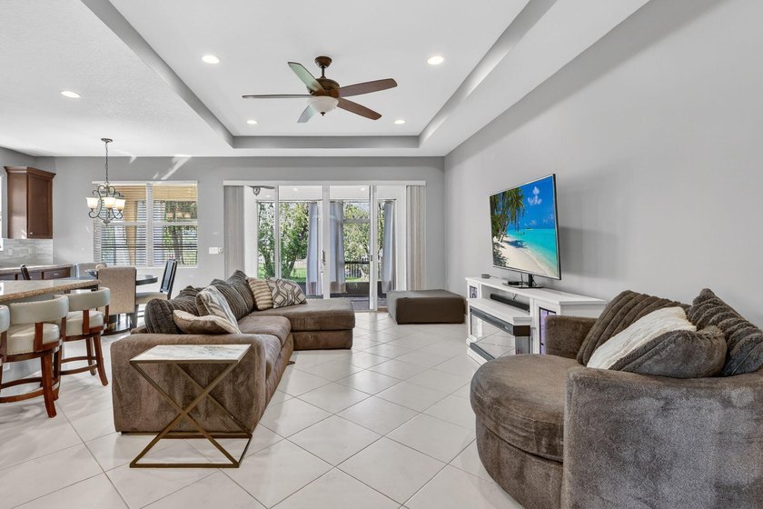 Welcome to resort style living at its finest. This beautiful 3BR - photo 6