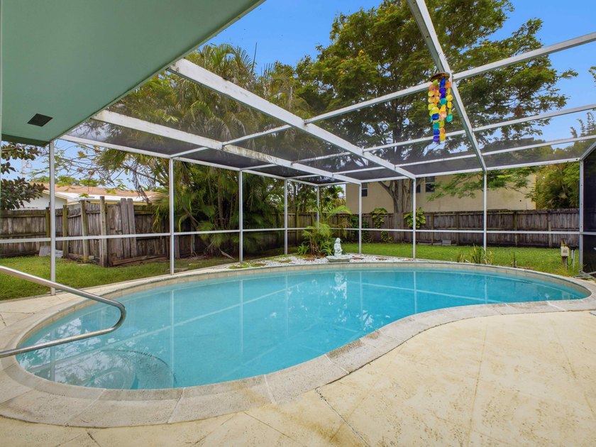 THE HOTTEST DUPLEX OPPORTUNITY IN OAKLAND PARK - WALK TO FUNKY - photo 5