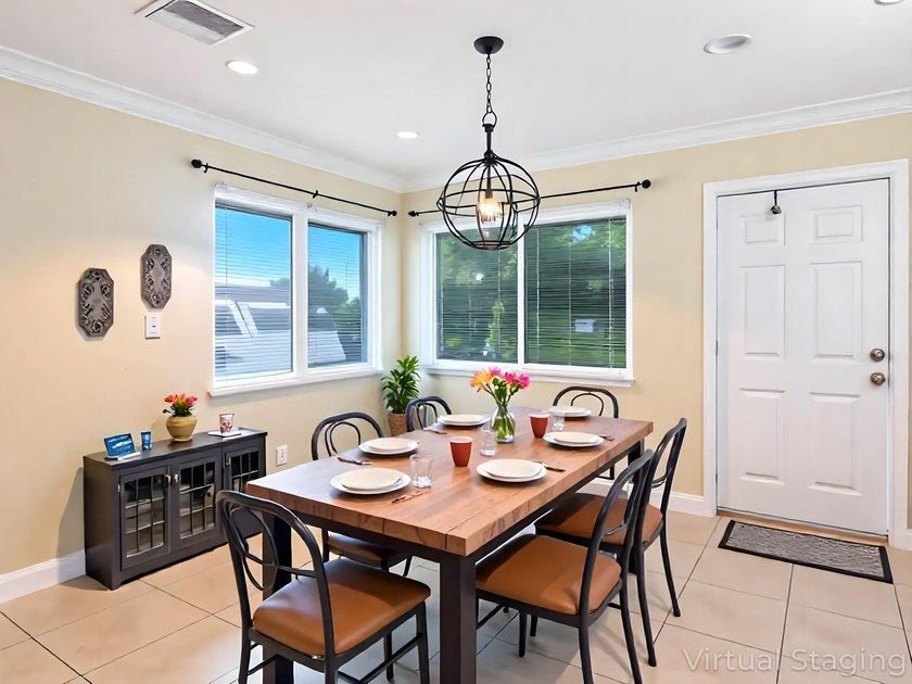 THE HOTTEST DUPLEX OPPORTUNITY IN OAKLAND PARK - WALK TO FUNKY - photo 9