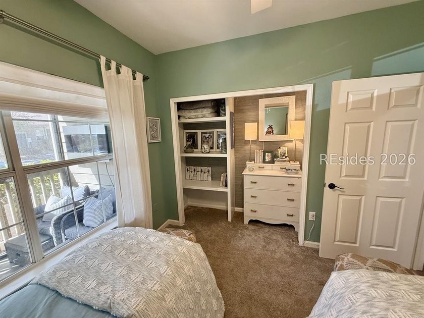 This one won't last! Dreamy 1st floor 2 bed/2bath, fully - photo 11
