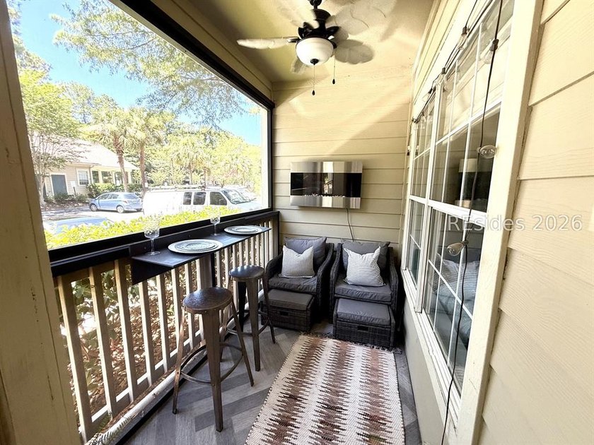This one won't last! Dreamy 1st floor 2 bed/2bath, fully - photo 17