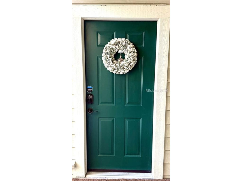 This one won't last! Dreamy 1st floor 2 bed/2bath, fully - photo 20