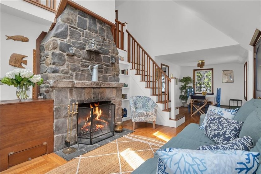 Rare opportunity to own in Bonnet Shores for under $1 million - photo 3