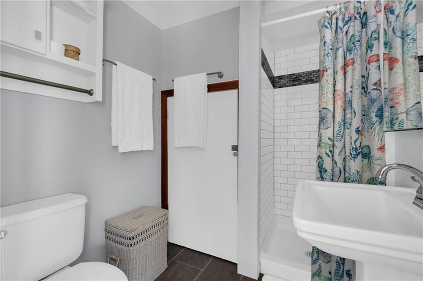 Rare opportunity to own in Bonnet Shores for under $1 million - photo 8