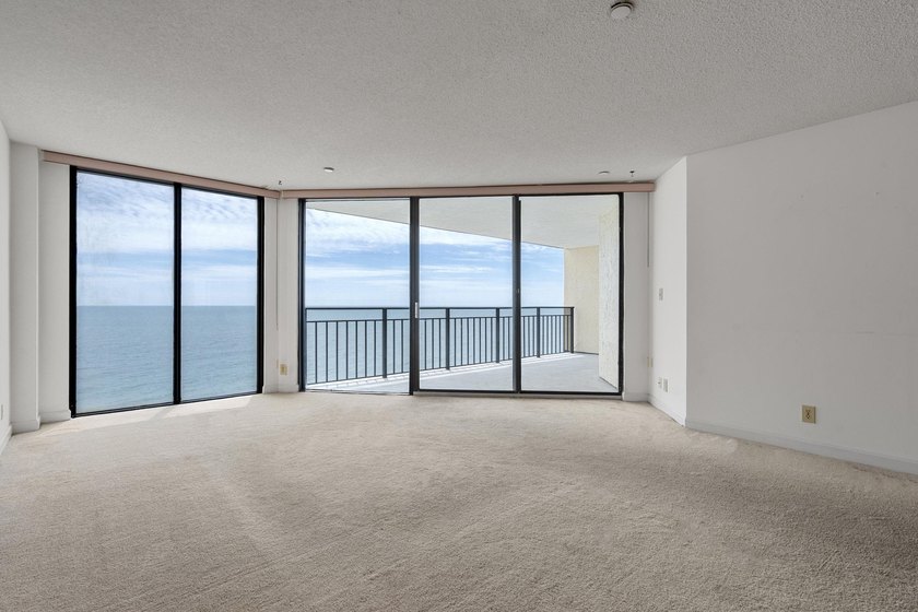 SURFMASTER CONDO - OCEANFRONT Bring your vision and designer - photo 8