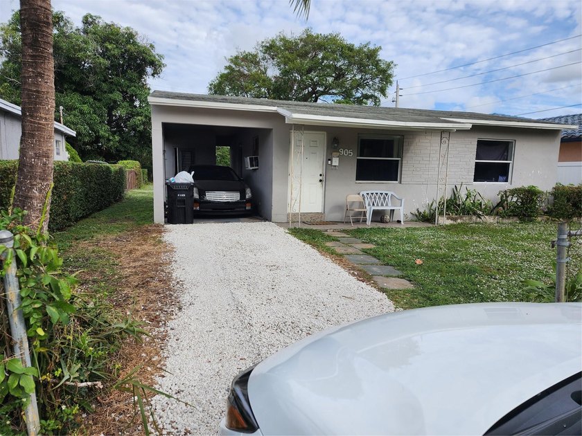 Awesome opportunity to own this single-family house with large - photo 5