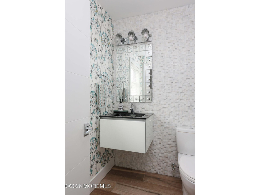 The finest lakefront property on the scenic Lake Lefferts in - photo 33