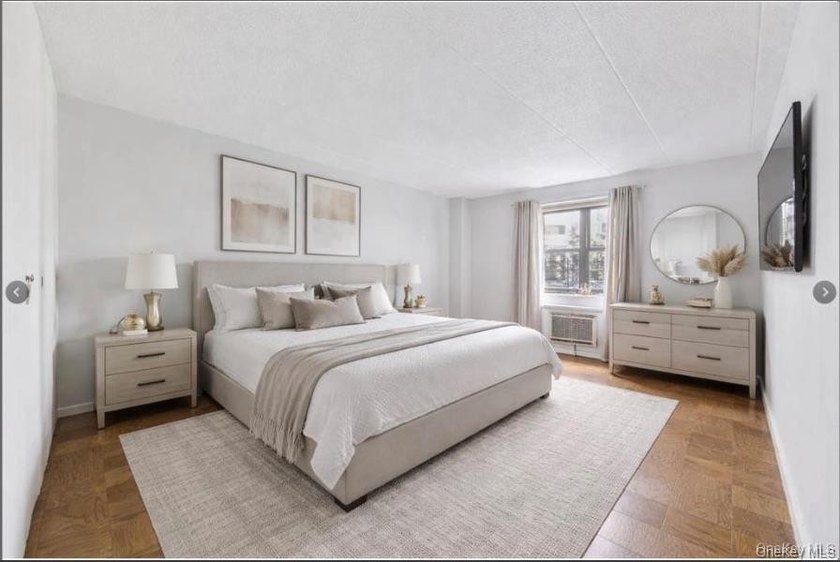 *Parking spots currently available* Current Seller has 2 spots - photo 4