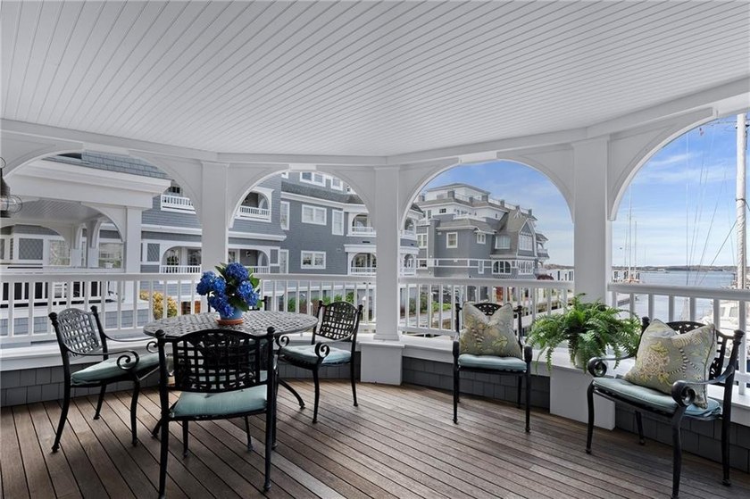 Experience elevated coastal living in this stunning luxury - photo 9