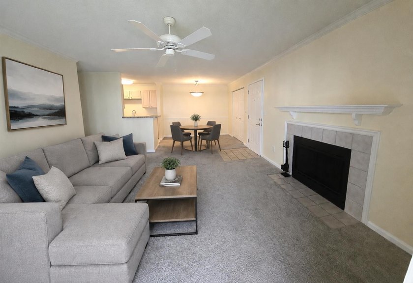 Live your best *beach life* in this like new, updated 2 - photo 3