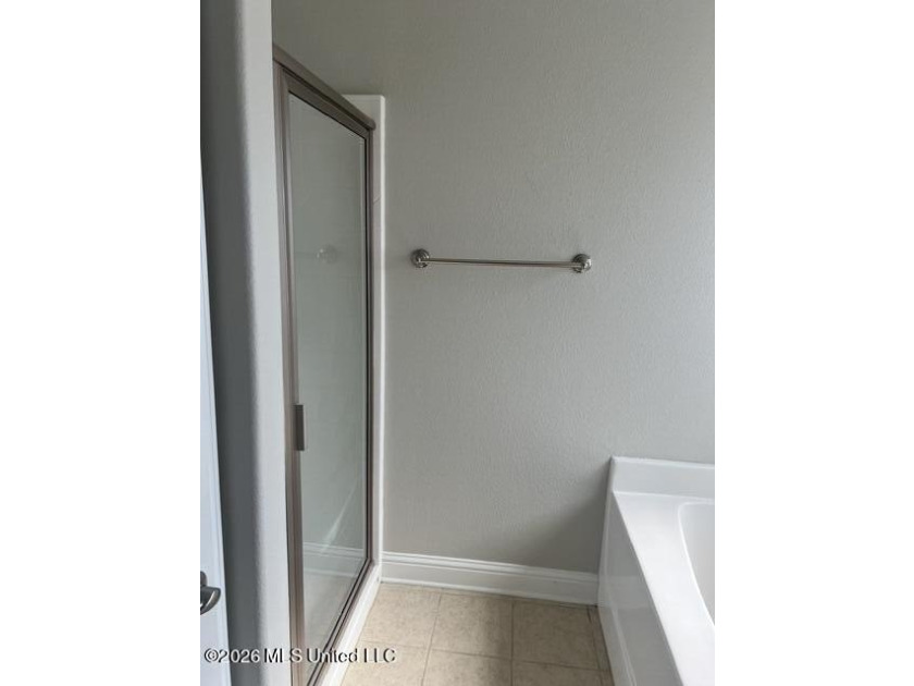 Well maintained home close to Greyhound Stadium and Downtown! On - photo 22