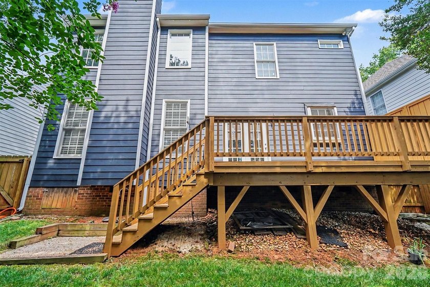 Welcome to this beautiful home in the highly sought-after - photo 44