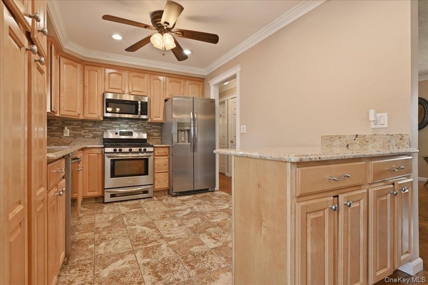 Welcome to 1022 White Birch Lane - Move-In Ready &amp; Waiting for - photo 8